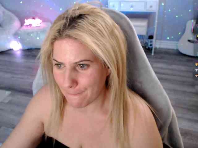 Bellastarrr84 webcam