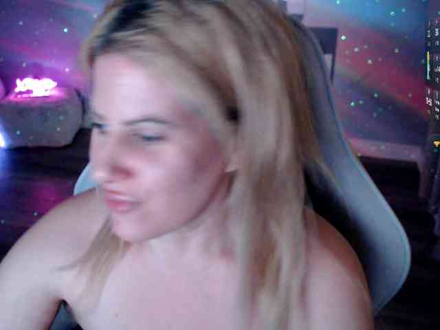 Bellastarrr84 webcam