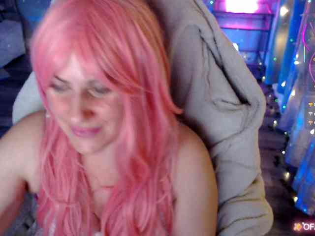 Bellastarrr84 webcam