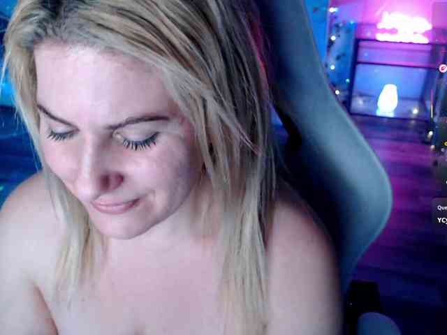 Bellastarrr84 webcam