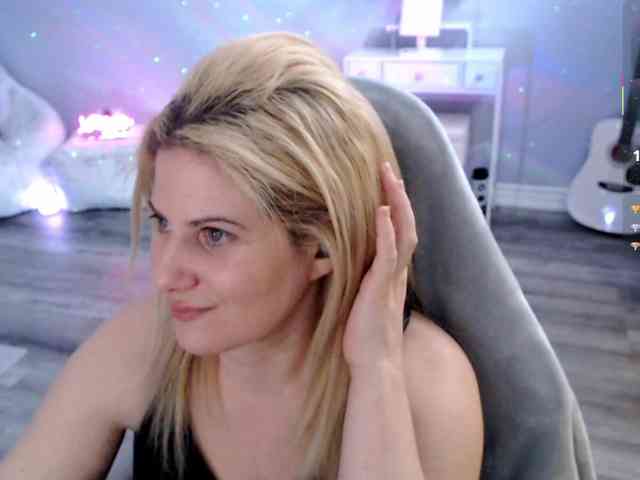 Bellastarrr84 webcam