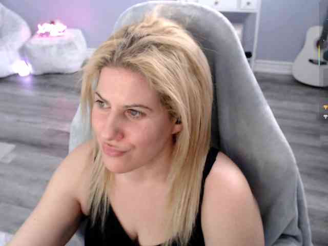 Bellastarrr84 webcam