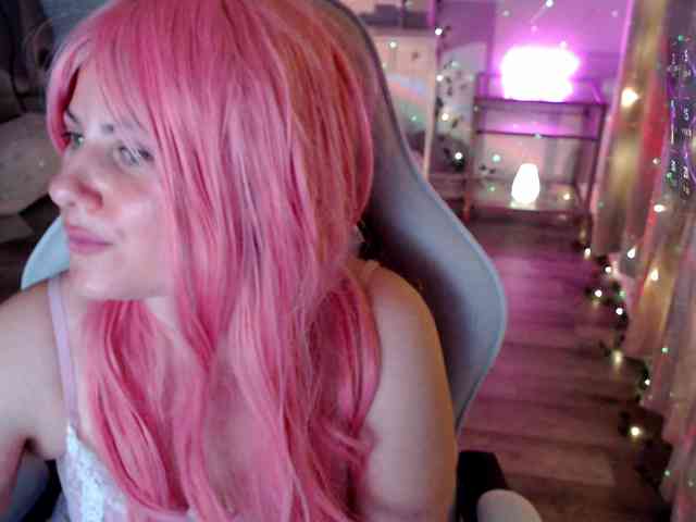 Bellastarrr84 webcam