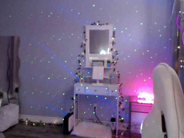 Bellastarrr84 Live Webcam on BongaCams