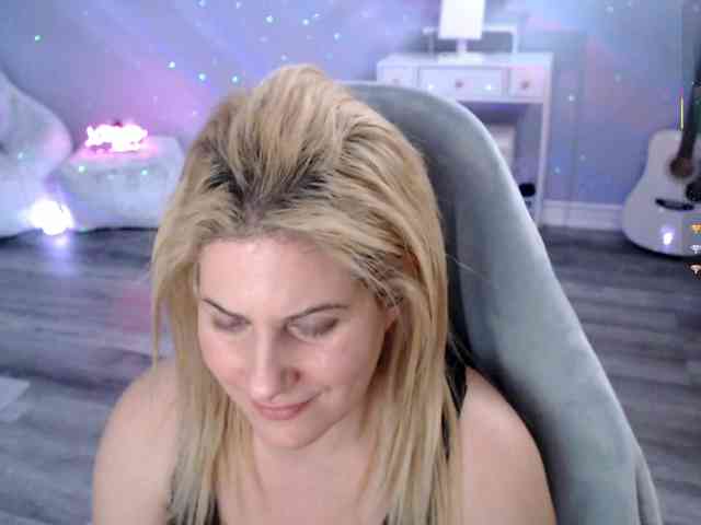 Bellastarrr84 webcam