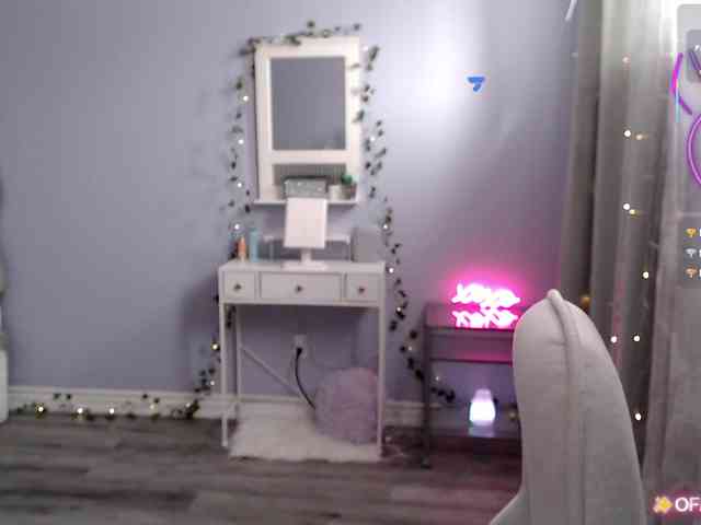 Bellastarrr84 webcam