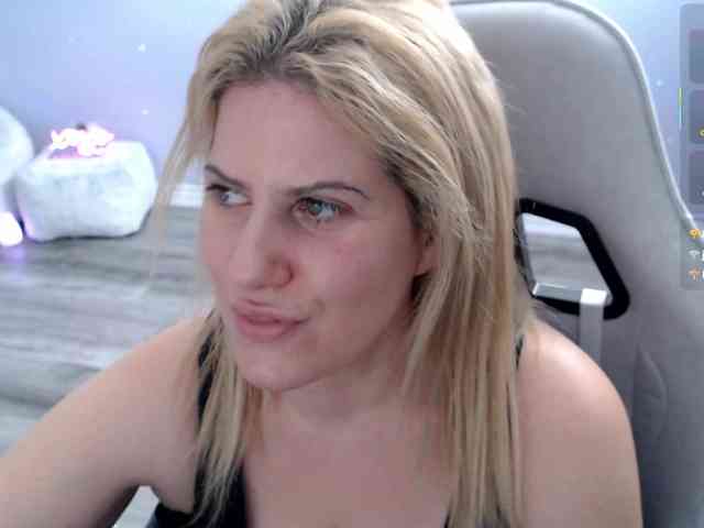 Bellastarrr84 webcam