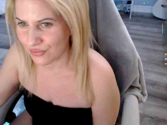 Bellastarrr84 webcam