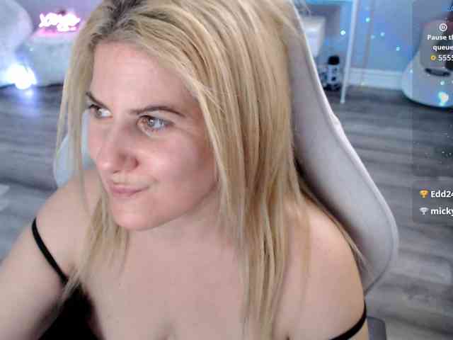 Bellastarrr84 webcam