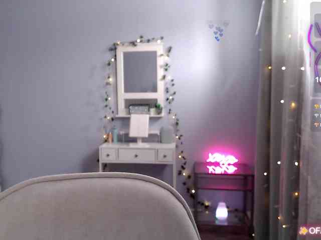 Bellastarrr84 webcam