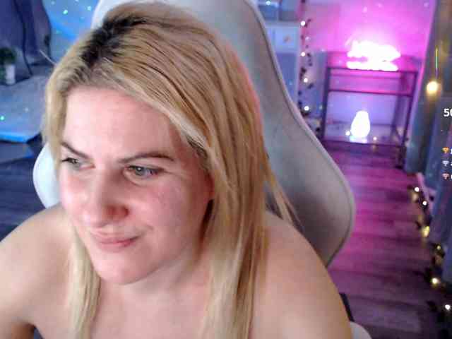 Bellastarrr84 webcam