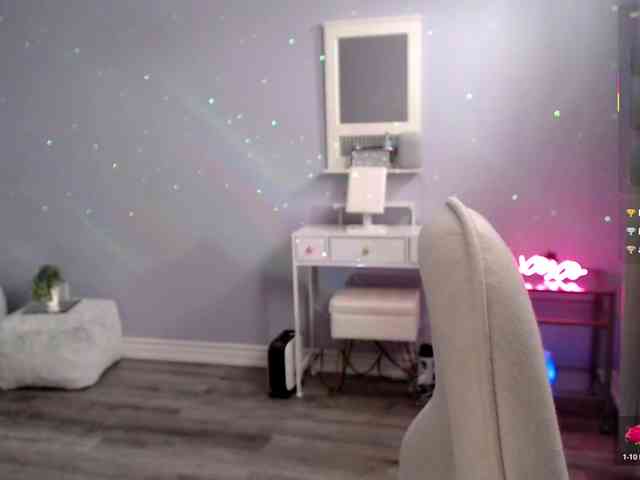 Bellastarrr84 webcam