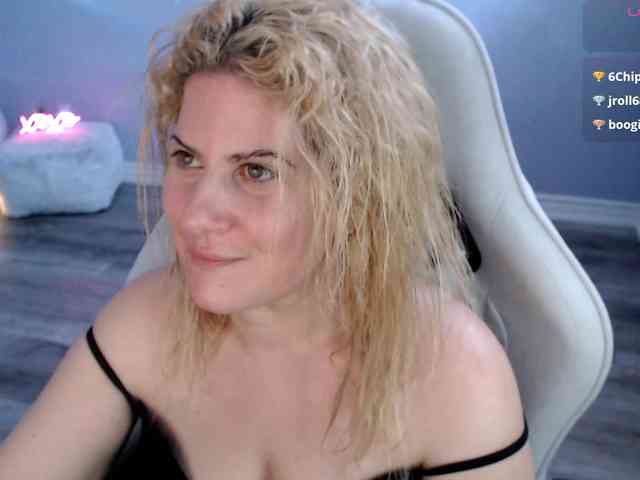 Bellastarrr84 webcam