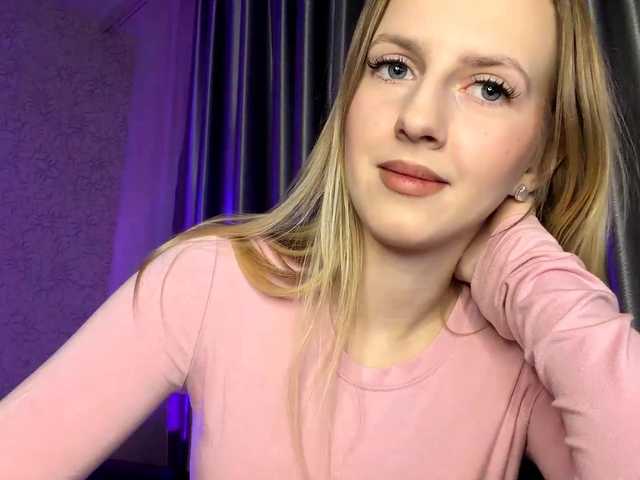 RaisaBrentz's BongaCams show and profile
