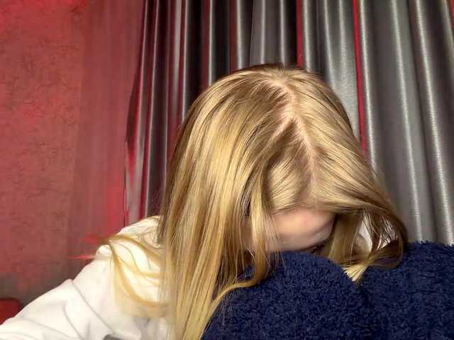 RaisaBrentz's BongaCams show and profile