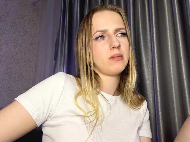 RaisaBrentz's BongaCams show and profile