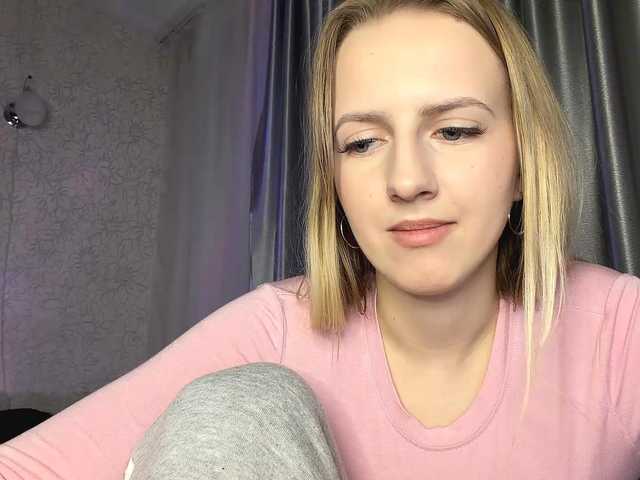 RaisaBrentz's BongaCams show and profile