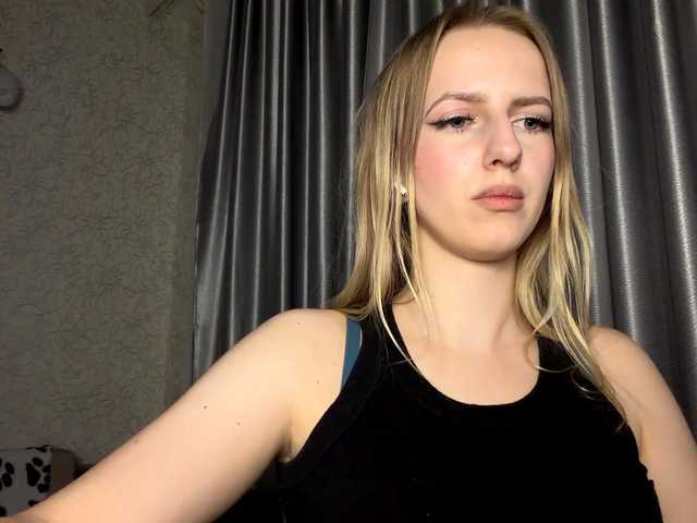 RaisaBrentz's BongaCams show and profile