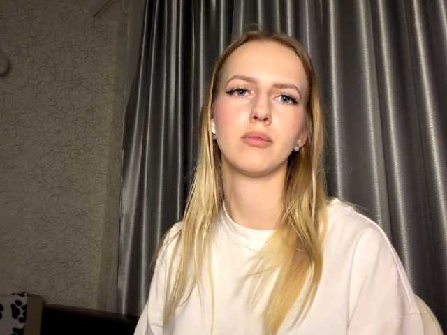 RaisaBrentz's BongaCams show and profile