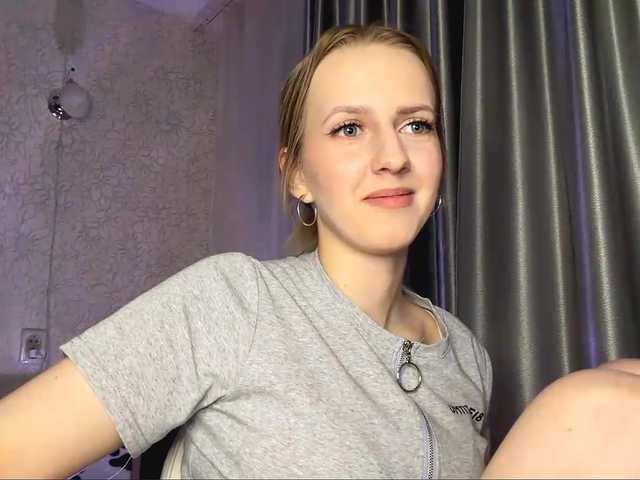 RaisaBrentz's BongaCams show and profile