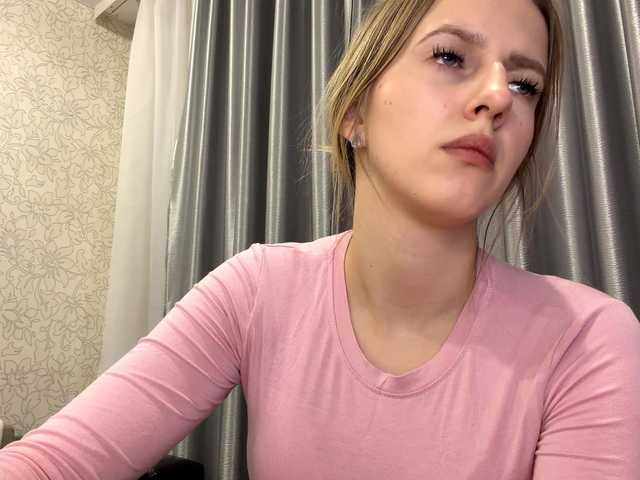 RaisaBrentz's BongaCams show and profile