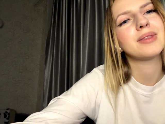 RaisaBrentz live cam