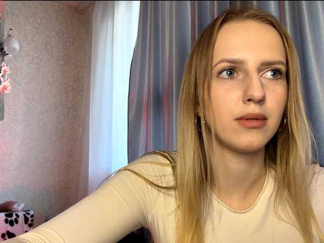 RaisaBrentz's BongaCams show and profile