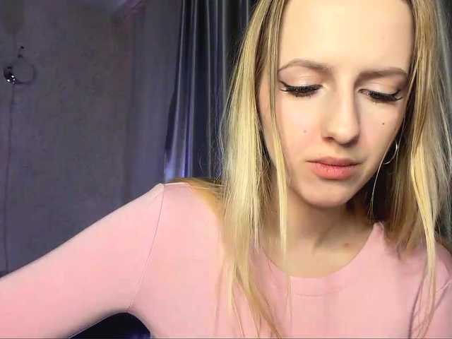 RaisaBrentz's BongaCams show and profile