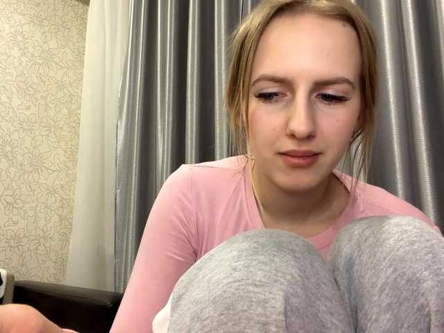 RaisaBrentz's BongaCams show and profile