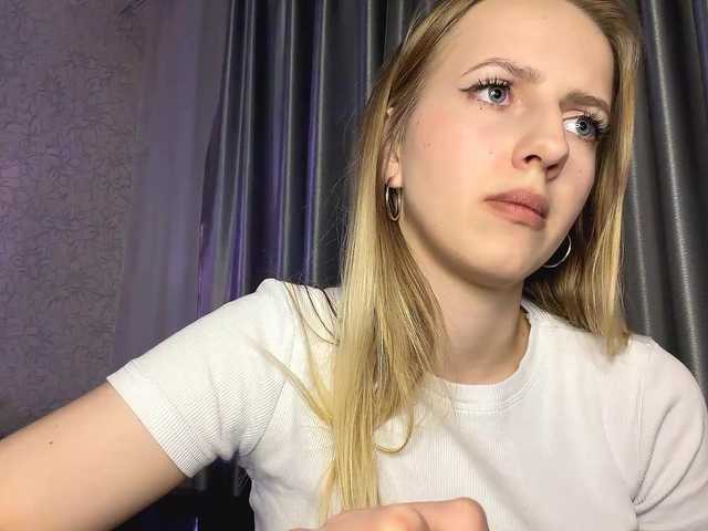 RaisaBrentz's BongaCams show and profile