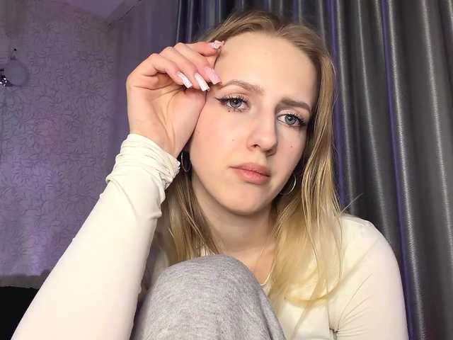 RaisaBrentz's BongaCams show and profile