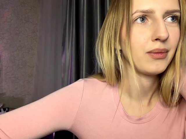 RaisaBrentz live cam