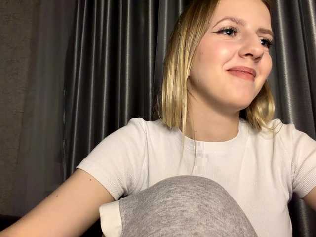 RaisaBrentz's BongaCams show and profile