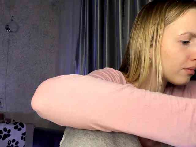 RaisaBrentz Live Webcam on BongaCams