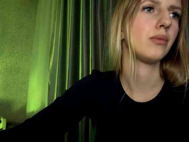 RaisaBrentz webcam