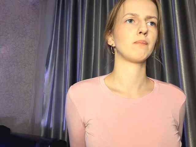 RaisaBrentz webcam