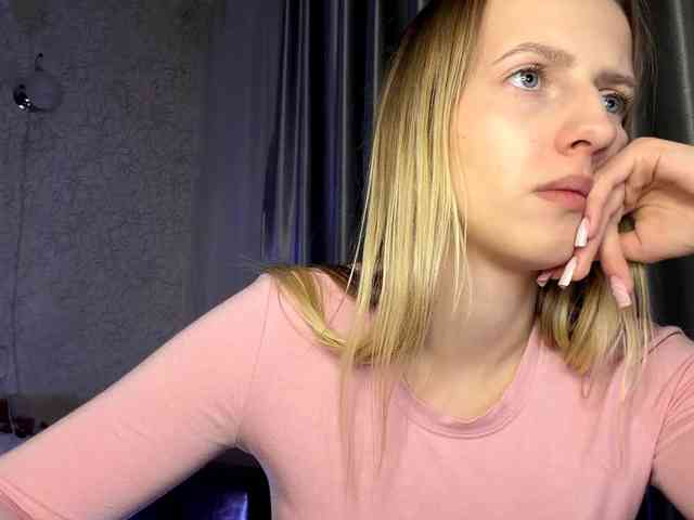 RaisaBrentz Live Webcam on BongaCams
