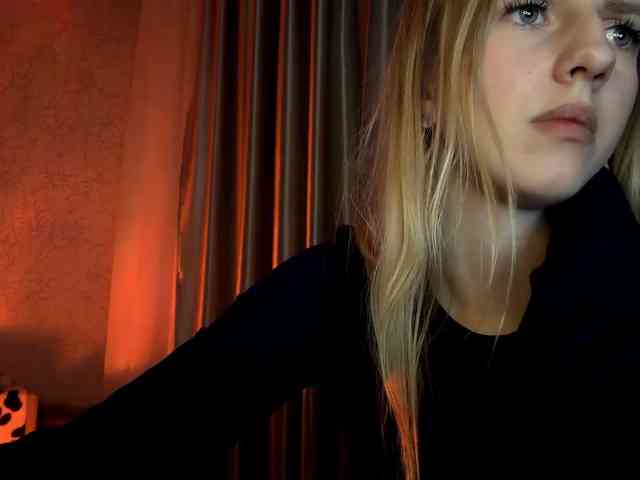RaisaBrentz webcam