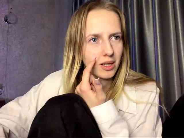 RaisaBrentz Live Webcam on BongaCams