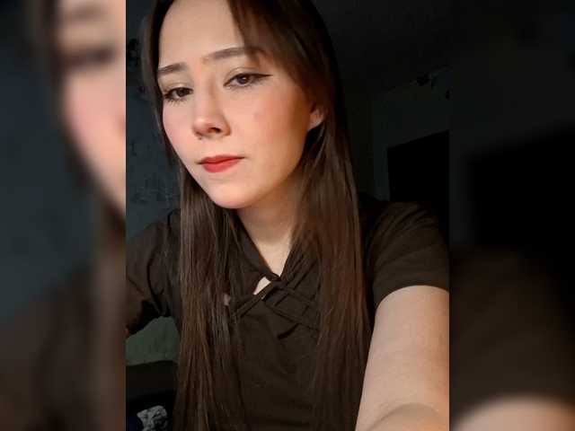 risarever's BongaCams show and profile