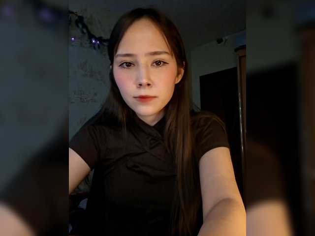 risarever's BongaCams show and profile