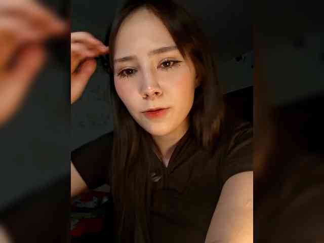 risarever Live Webcam on BongaCams