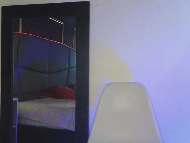 DaphneBlacke's BongaCams show and profile