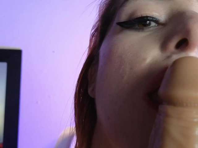 DaphneBlacke's BongaCams show and profile