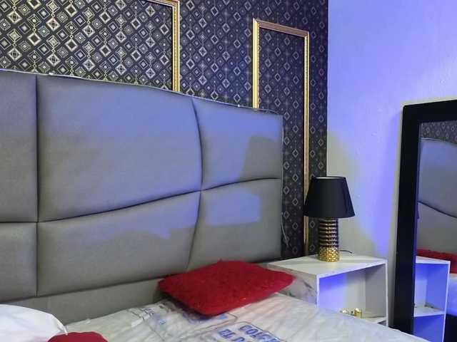 DaphneBlacke's BongaCams show and profile