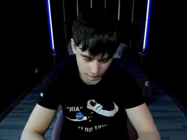 AlejandroEllias AlejandroEllias