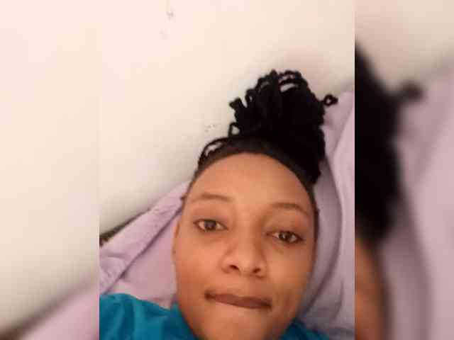 VelvetVibesDuo webcam