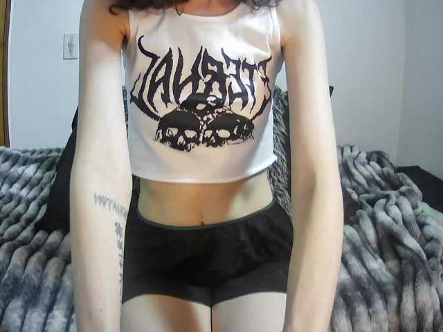 mumu16's BongaCams show and profile