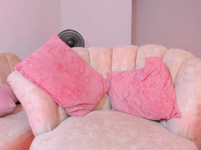 MandyWester's BongaCams show and profile