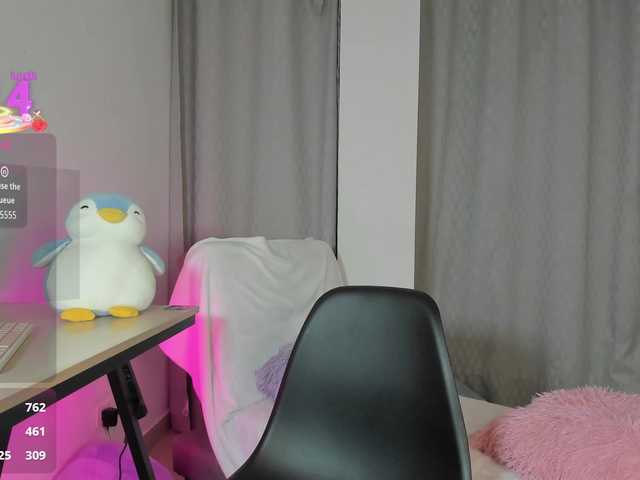 Sweet-Mia80's BongaCams show and profile